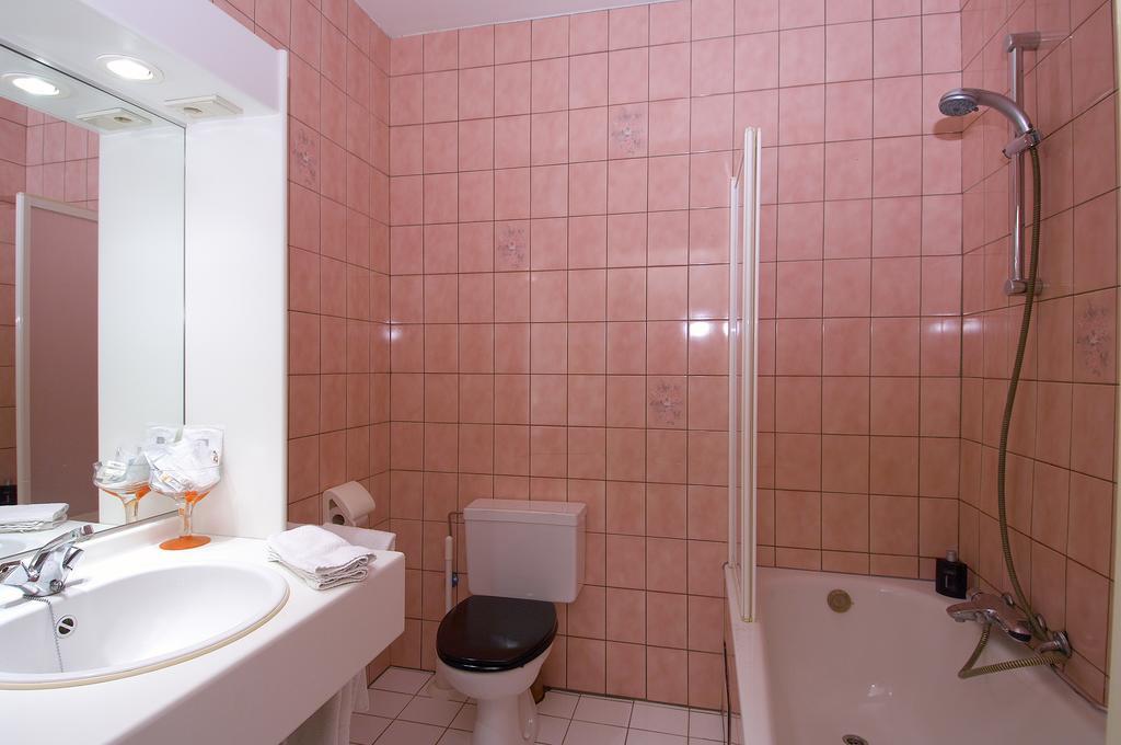 Hotel Apollo Zutendaal Zewnętrze zdjęcie