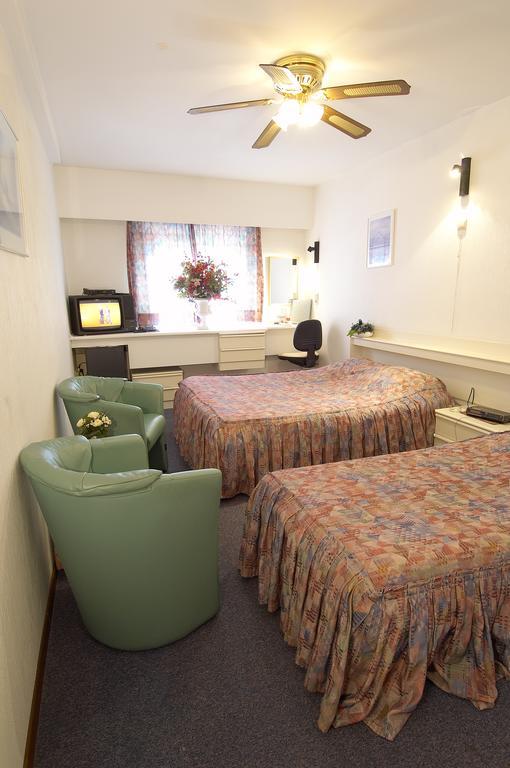Hotel Apollo Zutendaal Zewnętrze zdjęcie
